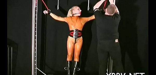  Amateur sucks dildos with her titties fastened up in ropes
